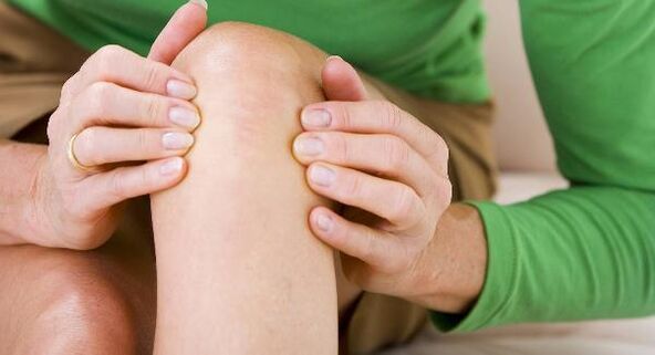 Excessive physical exertion causes pain in the knees